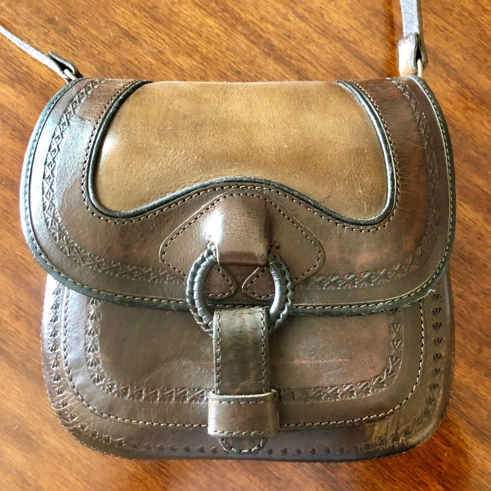 Anna Cainzo Tooled Leather Saddle Bag Purse